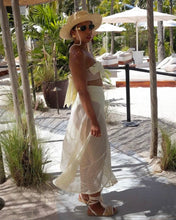 Load image into Gallery viewer, Blossom Earrings