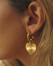 Load image into Gallery viewer, Mon Amour Earrings