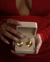 Load image into Gallery viewer, Mon Amour Earrings